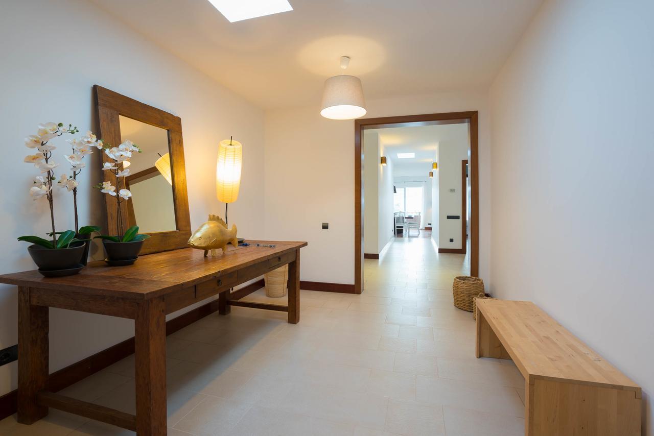 Villa Dedalos - A Luxury Large Villa With A Heated Pool In بْوُرتو كاليرو المظهر الخارجي الصورة